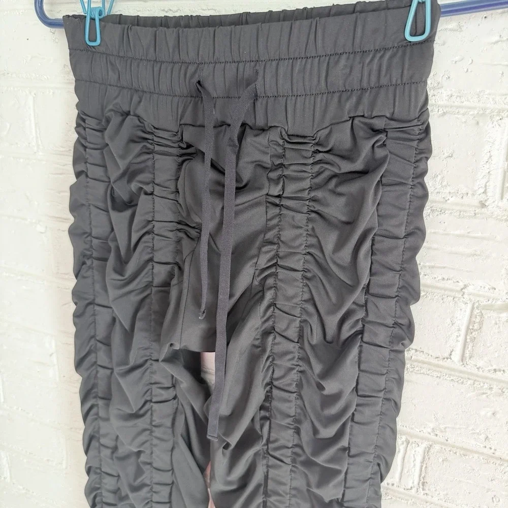 Agogie‎ Women's Petite Medium 40+ Wearable Resistance Pants Black Workout Gear